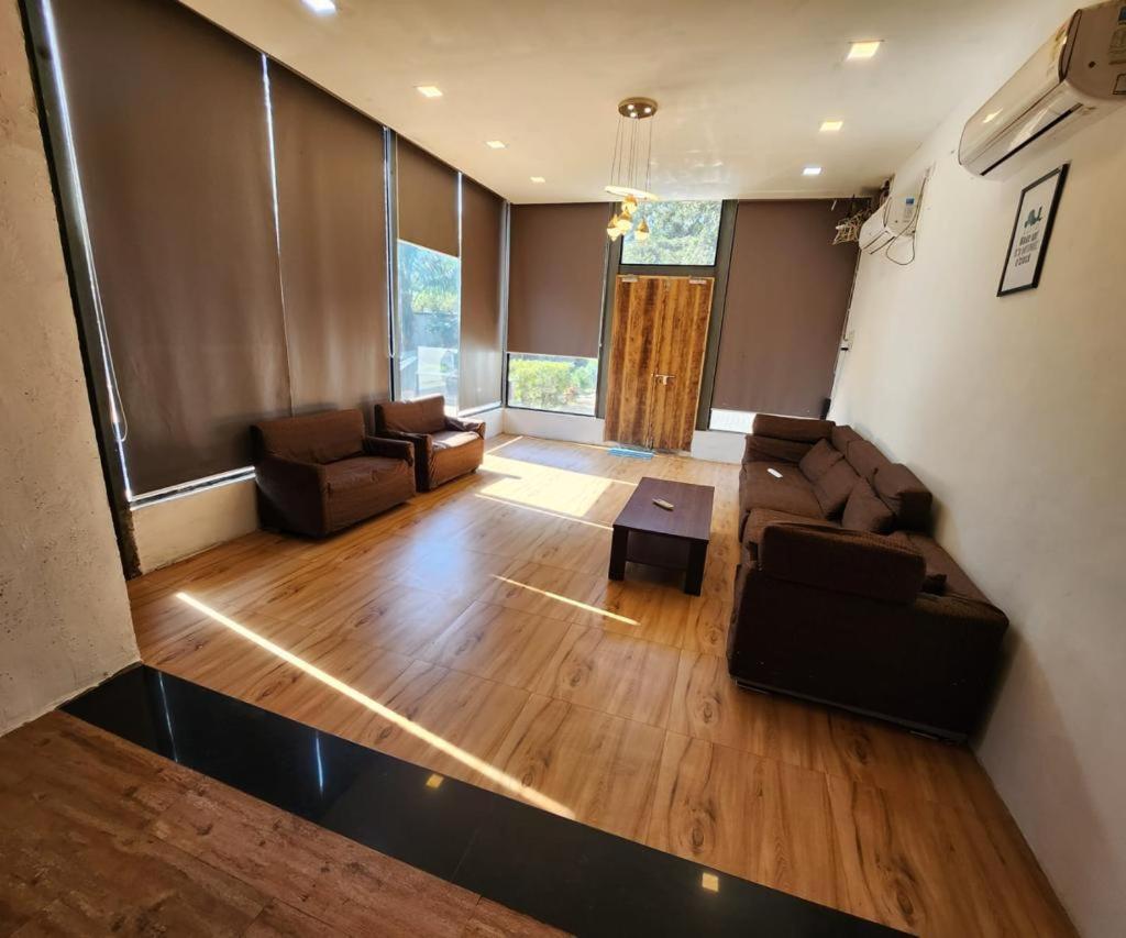 Aaradhya Villa 5 Bhk Ovala Thane Kolshet Kültér fotó